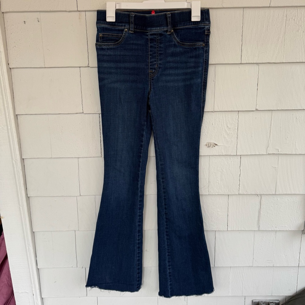 SPANX High Rise Flare Jeans size Small - Picture 1 of 4